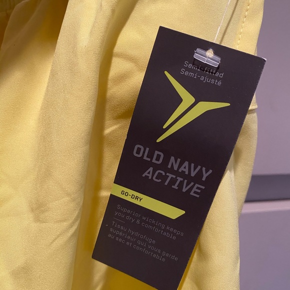 OLD NAVY Run Shorts - Picture 2 of 4